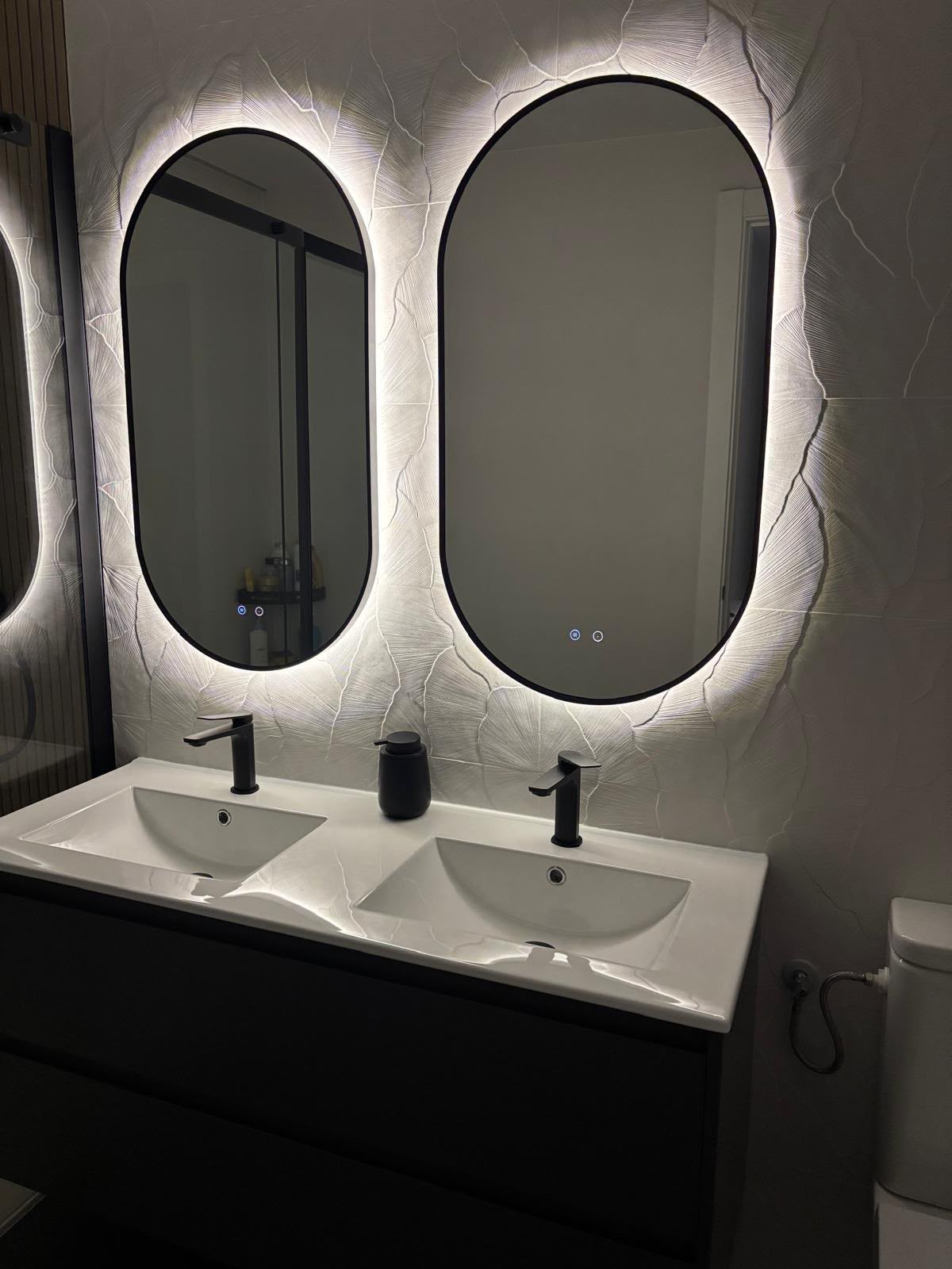 Espejos de baño retroiluminados